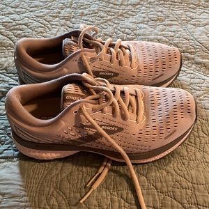 Brooks Ghost 13